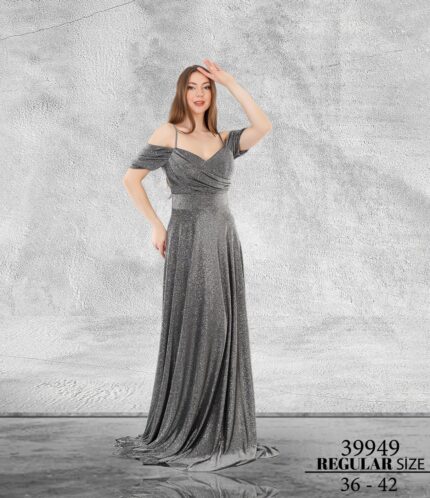 Siyaha Gümüş Normal Beden Maxi Sıfır Kol Poliamid 39949